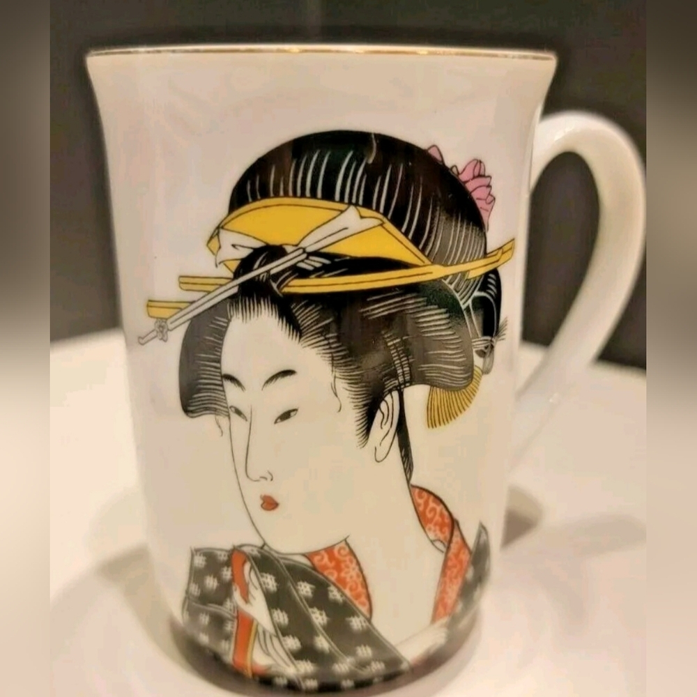 Vintage Japanese Kimono Geisha Oriental Porcelain Gold Trim 4" Mug Pre-owned